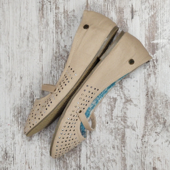 🟨NIB Roxy Metallic Studded Tan Canvas Flats - Picture 11 of 14